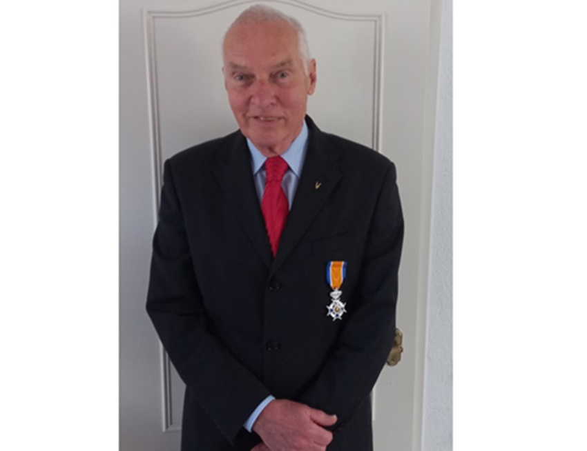 Hans Kroes van Afdeling Midden-Brabant en RCT WZ-NL benoemd tot Ridder in de Orde van Oranje-Nassau